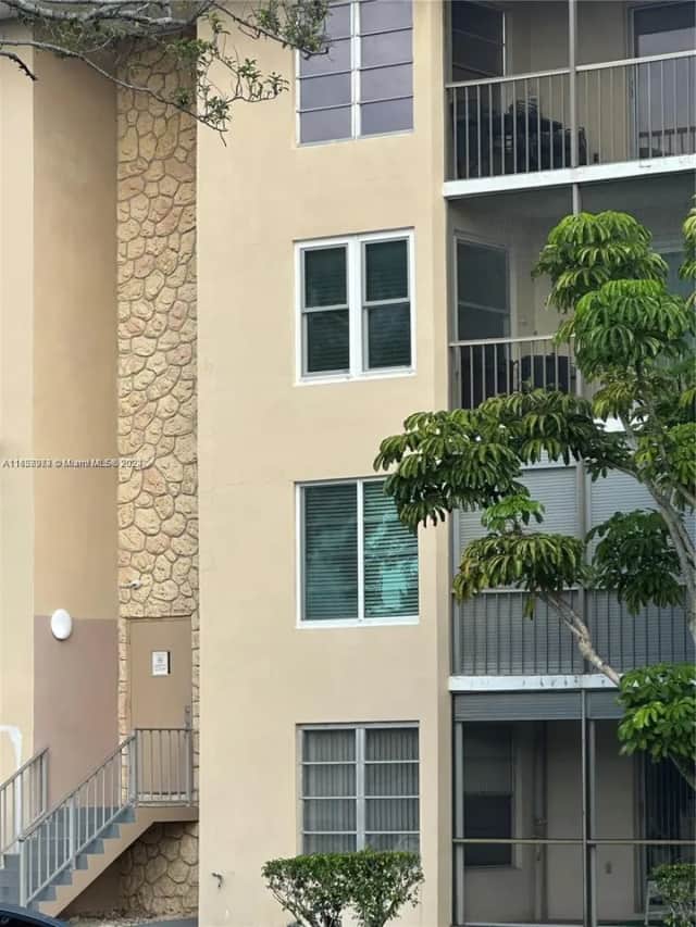 Lauderhill, FL