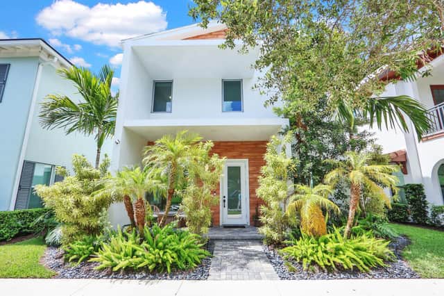 Palm Beach Gardens, FL