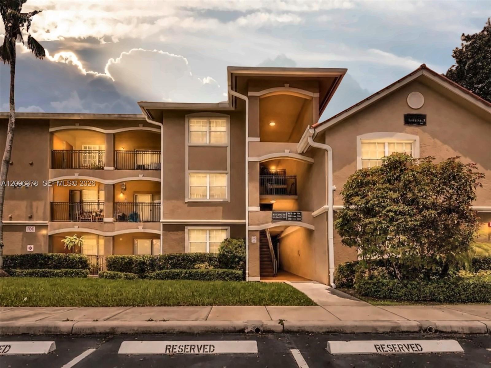Pembroke Pines, FL