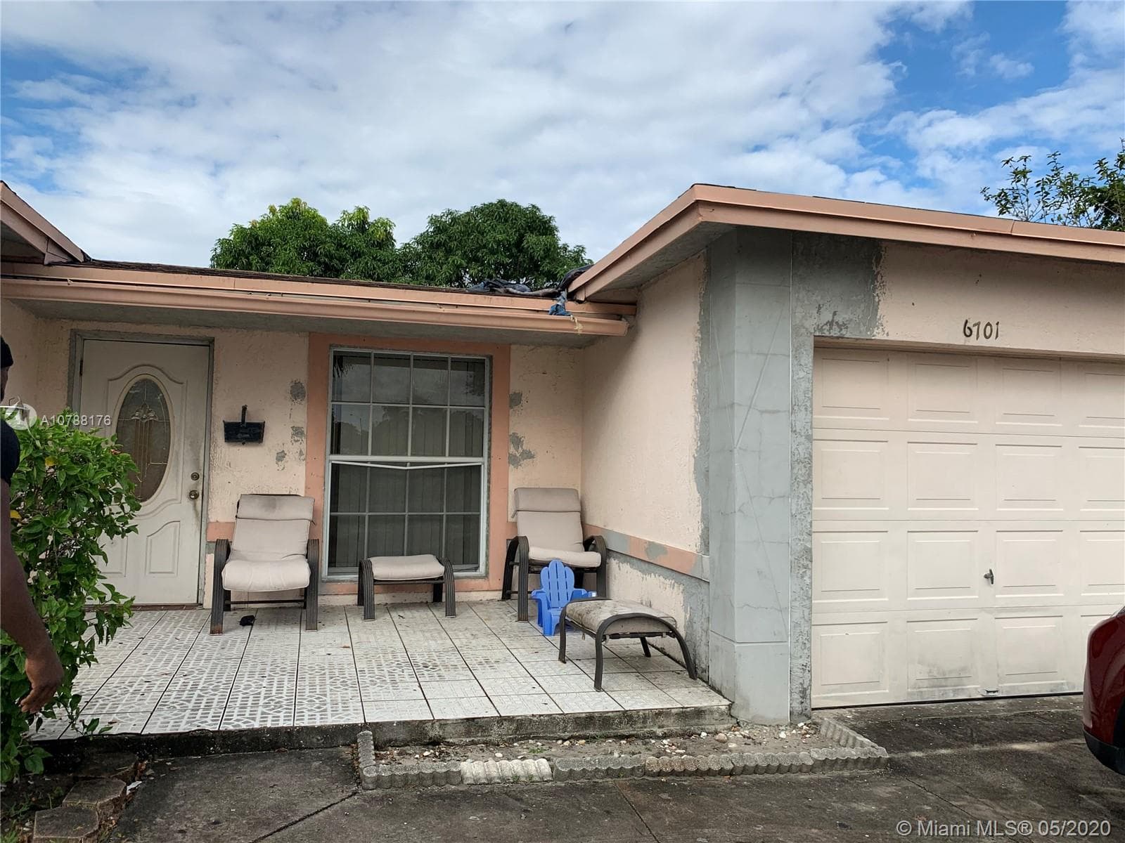 6701 SW 7th Pl - Image 1