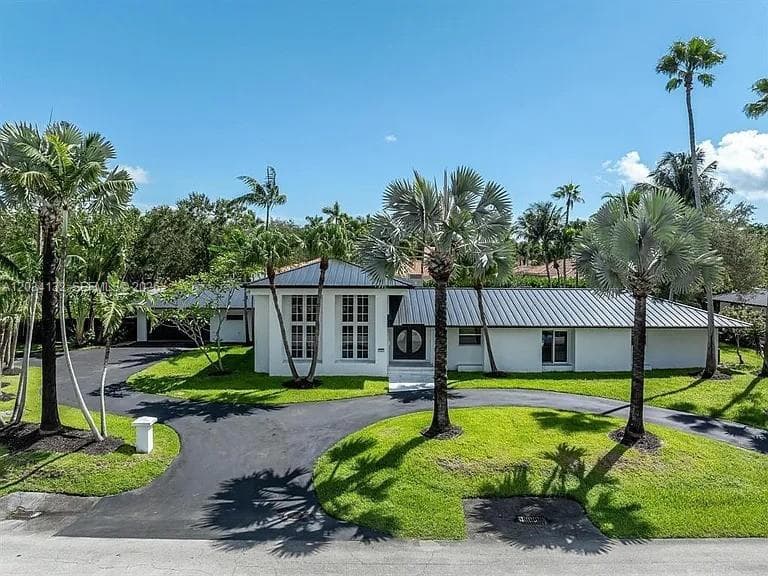 15201 SW 74th Pl, Palmetto Bay FL 33157 - Image 1