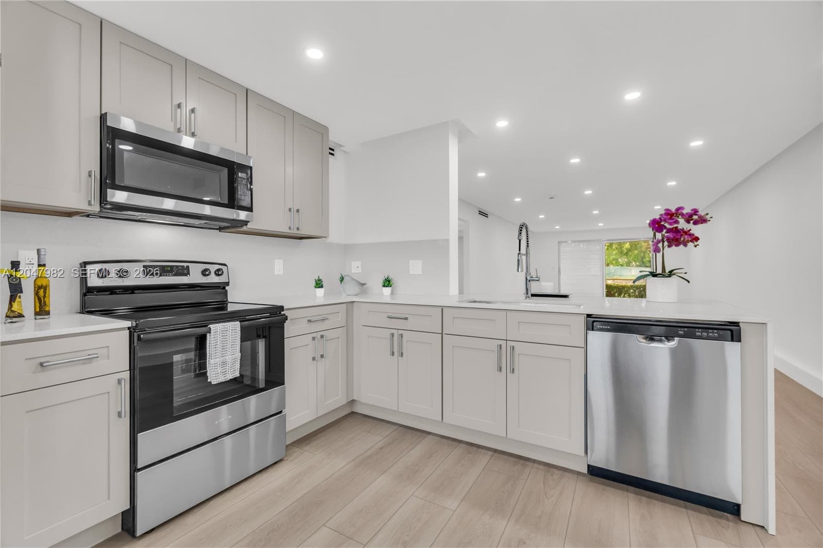 2101 Lucaya Bnd # E1, Coconut Creek FL 33066 - Image 1