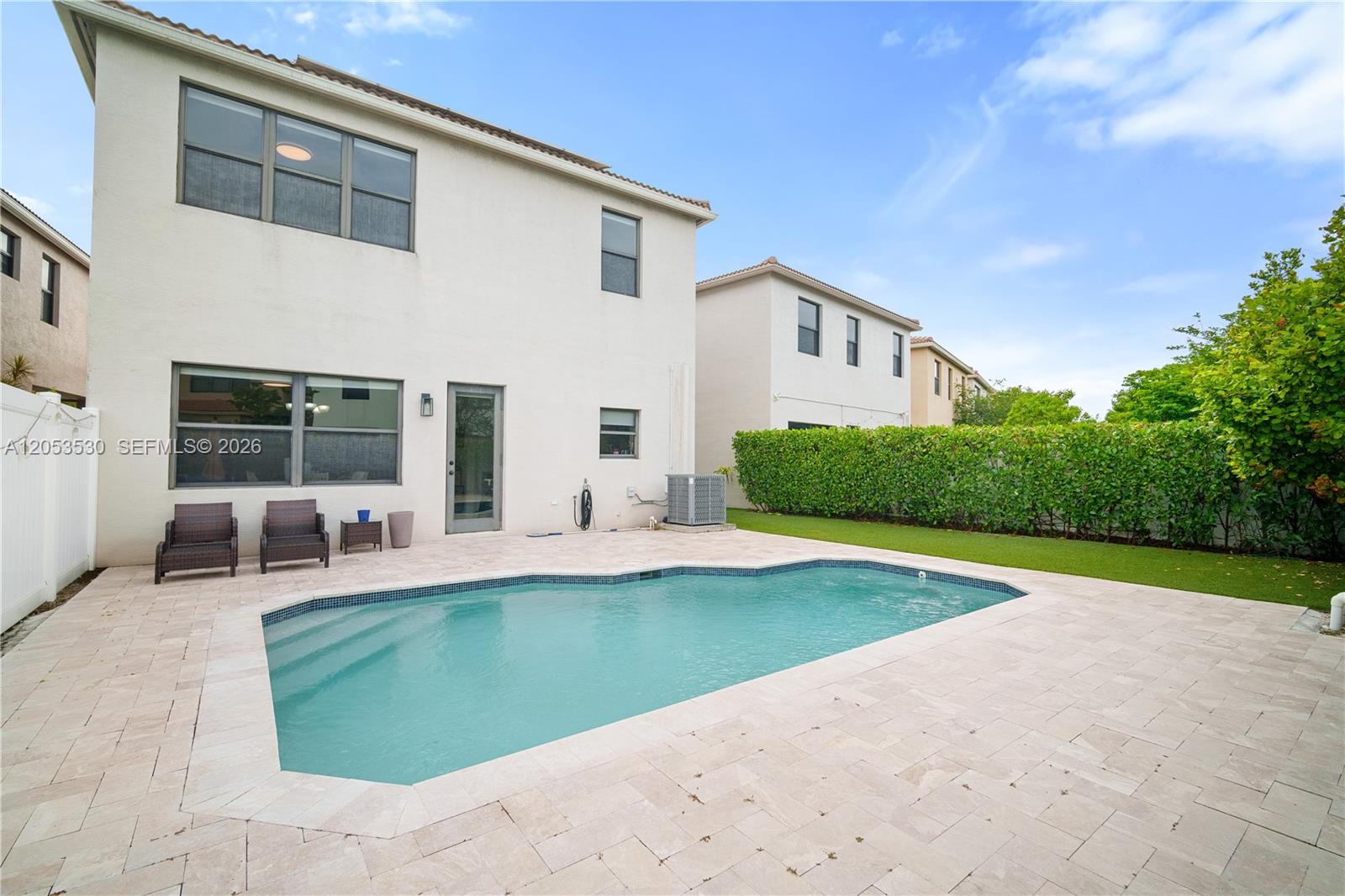 918 NE 191st St, Miami FL 33179 - Image 1