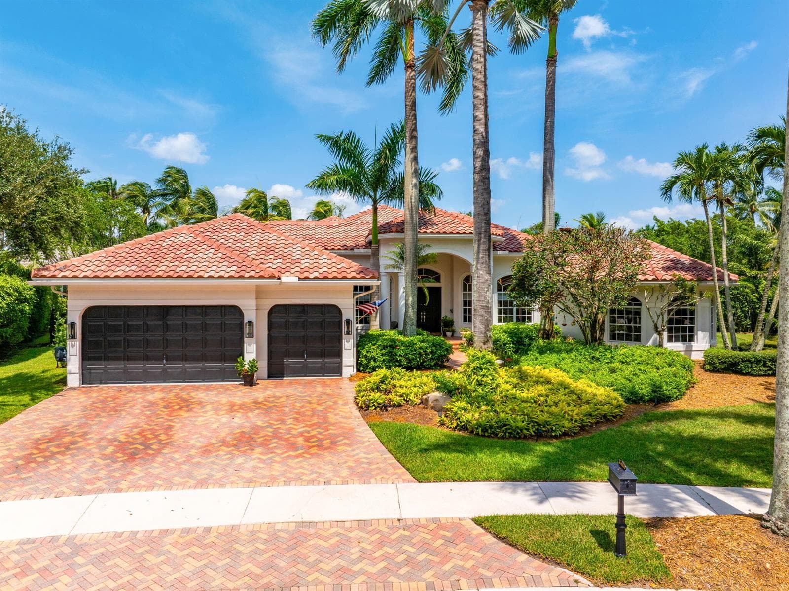 2480 Poinciana Lane, Weston FL 33327 - Image 1