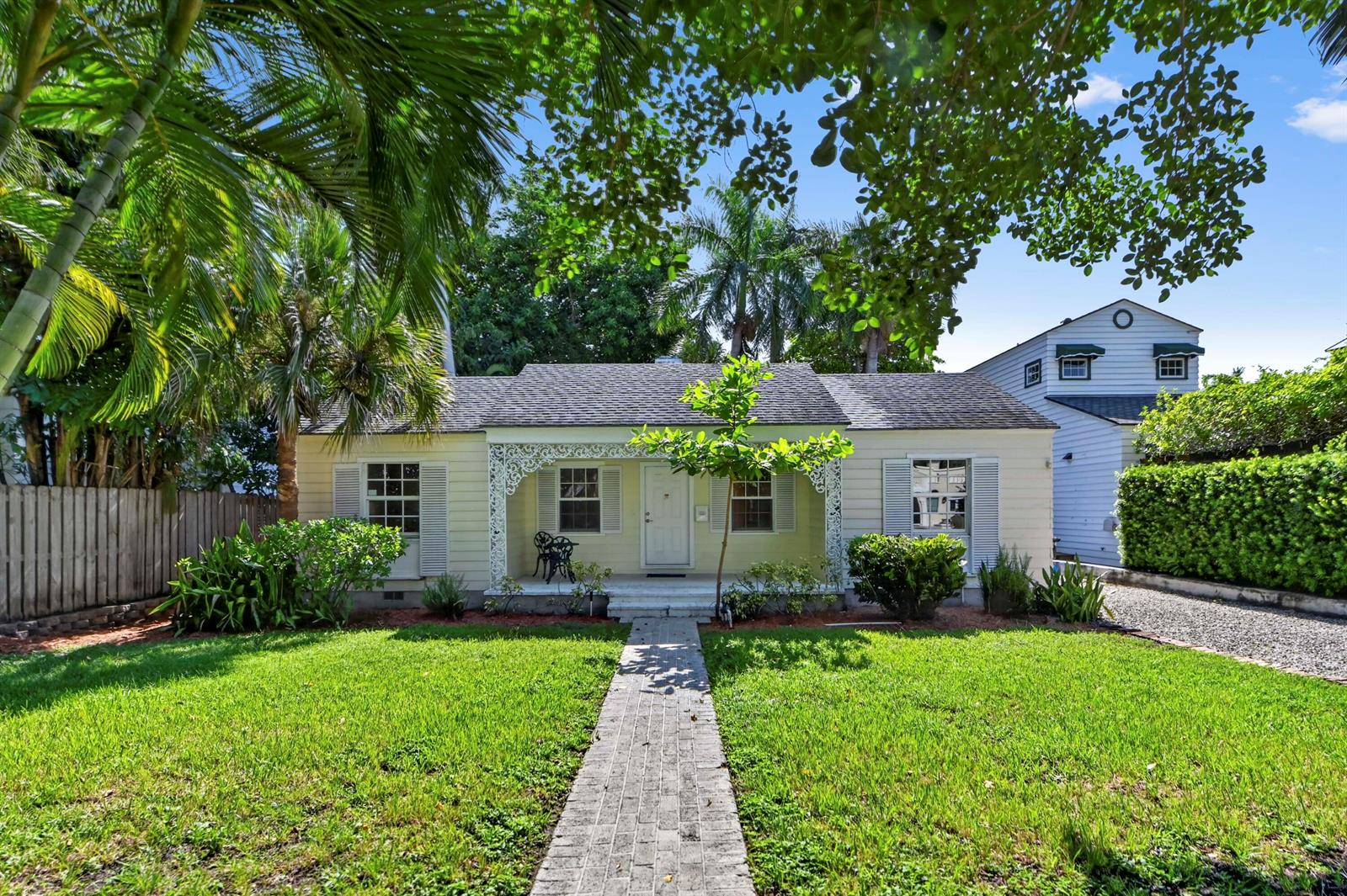 53 Palm Square, Delray Beach FL 33483 - Image 1