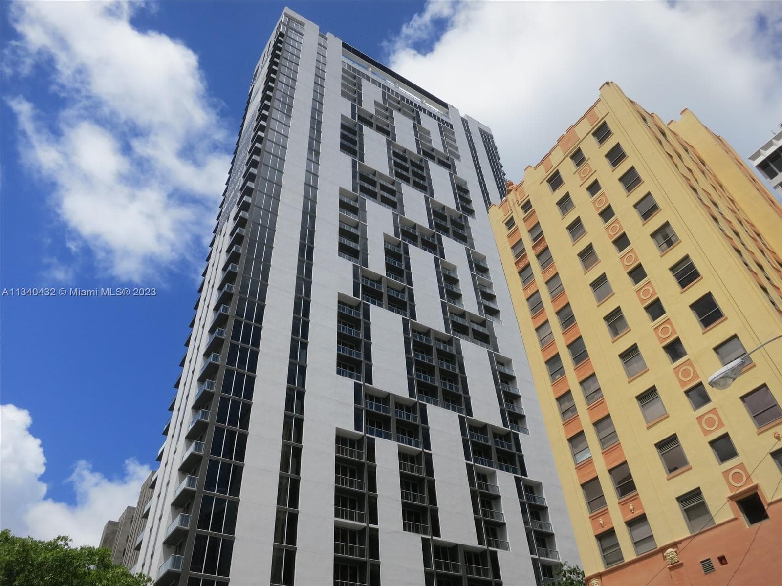 151 SE 1 St # 3204 - Image 1