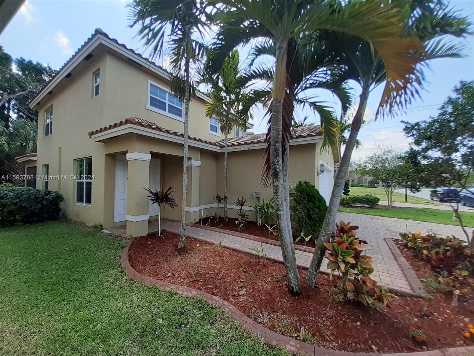 8133 Mariposa Grove Cir - Image 1