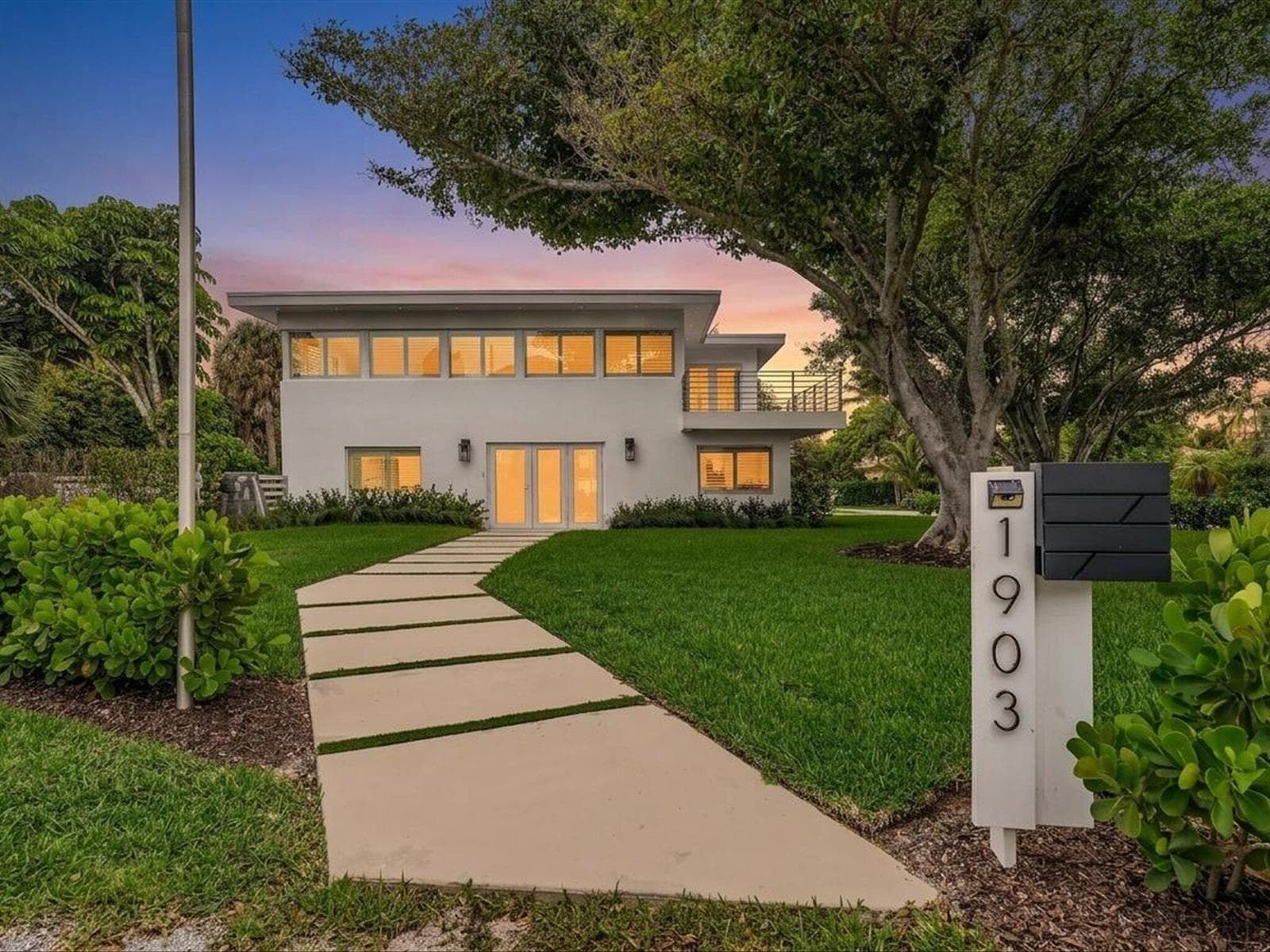 1903 Bay Drive, Pompano Beach FL 33062 - Image 1