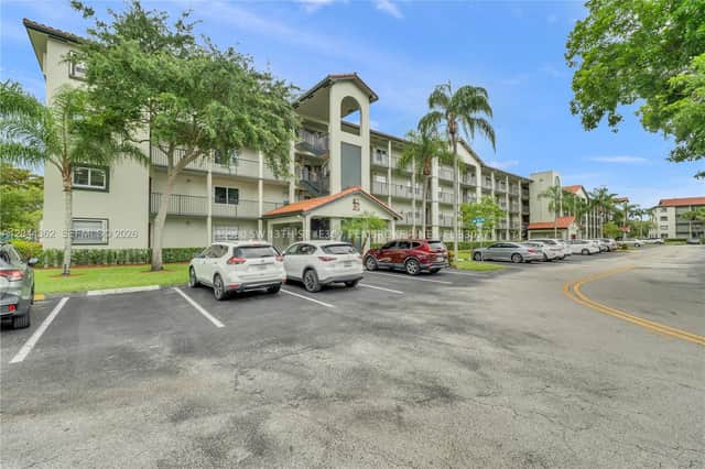 Pembroke Pines, FL