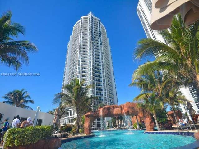 Sunny Isles Beach, FL