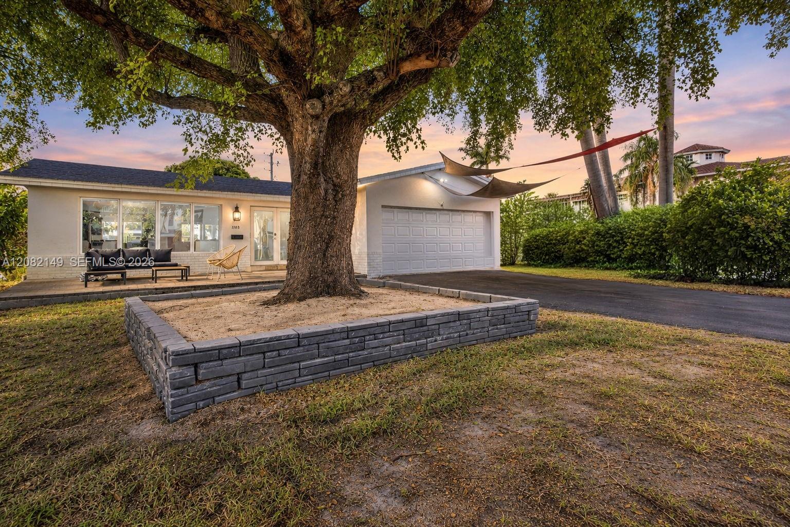 1103 Washington St, Hollywood FL 33019 - Image 1